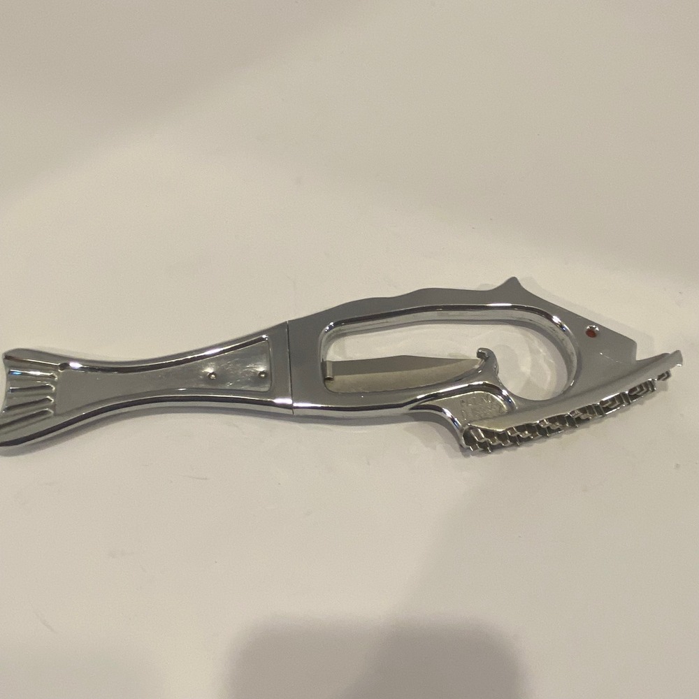 Fish-Master Multi-Tool Fishing Gadget Silver Vintage Made in USA Scaler Knife